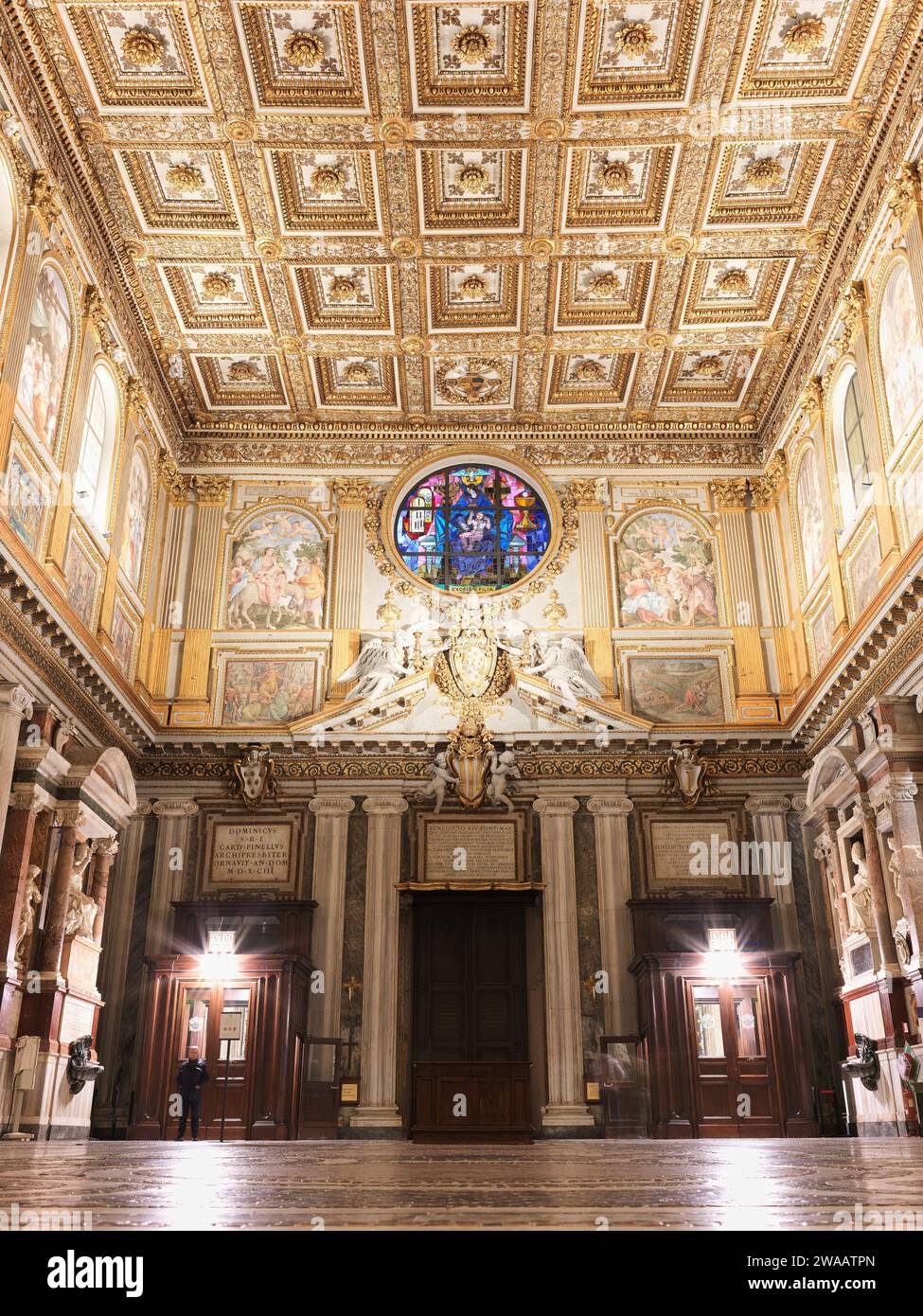 Estremità ovest della basilica papale di Santa Maria maggiore dedicata alla Vergine Maria madre di Gesù, Roma, Italia. Foto Stock