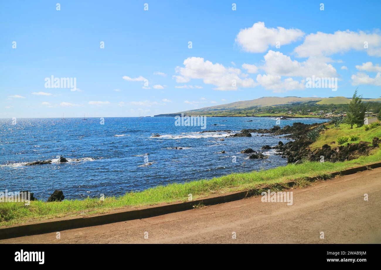 Scintillante superficie d'acqua del Pacifico vista oceano dalla costa di Pasqua isola, Cile, Sud America Foto Stock