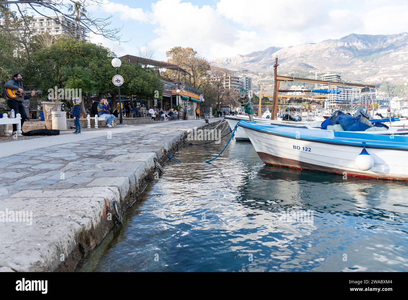 barche da pesca al porto Foto Stock