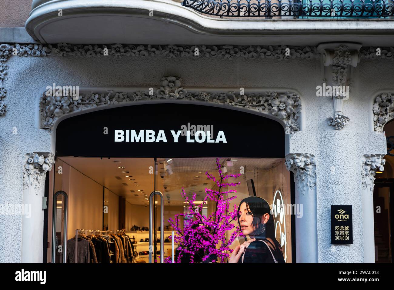 Bimba y Lola negozio segno nel centro della città di Santander Cantabria  Spagna Foto stock - Alamy