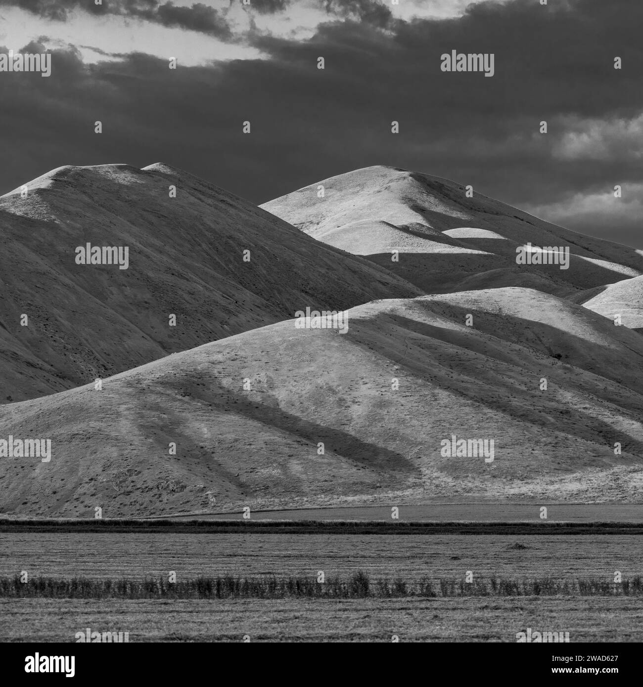 USA, Idaho, Bellevue, colline illuminate dalla luce del sole del pomeriggio Foto Stock