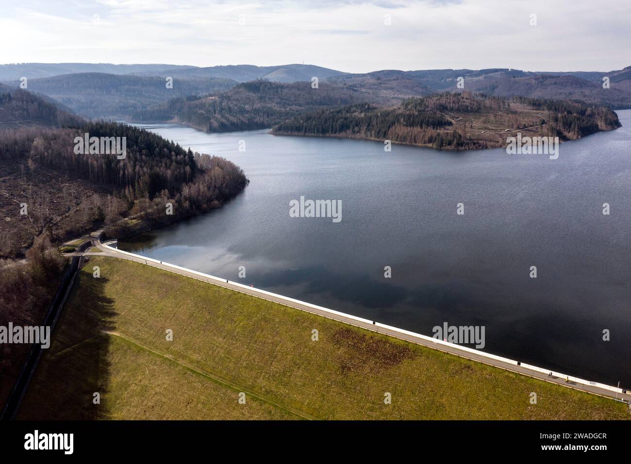 Diga della diga Granetal. La diga ha una capacità di 46,4 milioni di metri cubi d'acqua, Langelsheim, 07.04.2023 Foto Stock