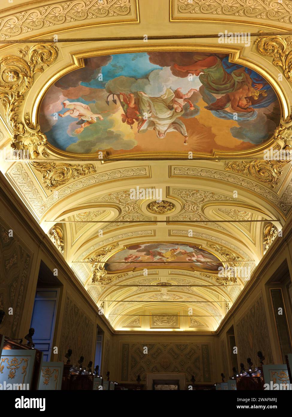 Decorazioni del soffitto nei Musei cristiani o Sacri, Musei Vaticani, città del Vaticano, Roma, Italia. Foto Stock