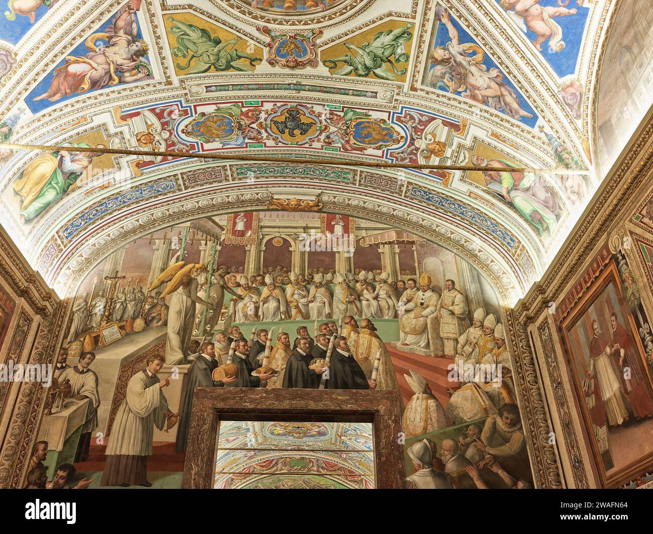 Decorazioni del soffitto nei Musei cristiani o Sacri, Musei Vaticani, città del Vaticano, Roma, Italia. Foto Stock