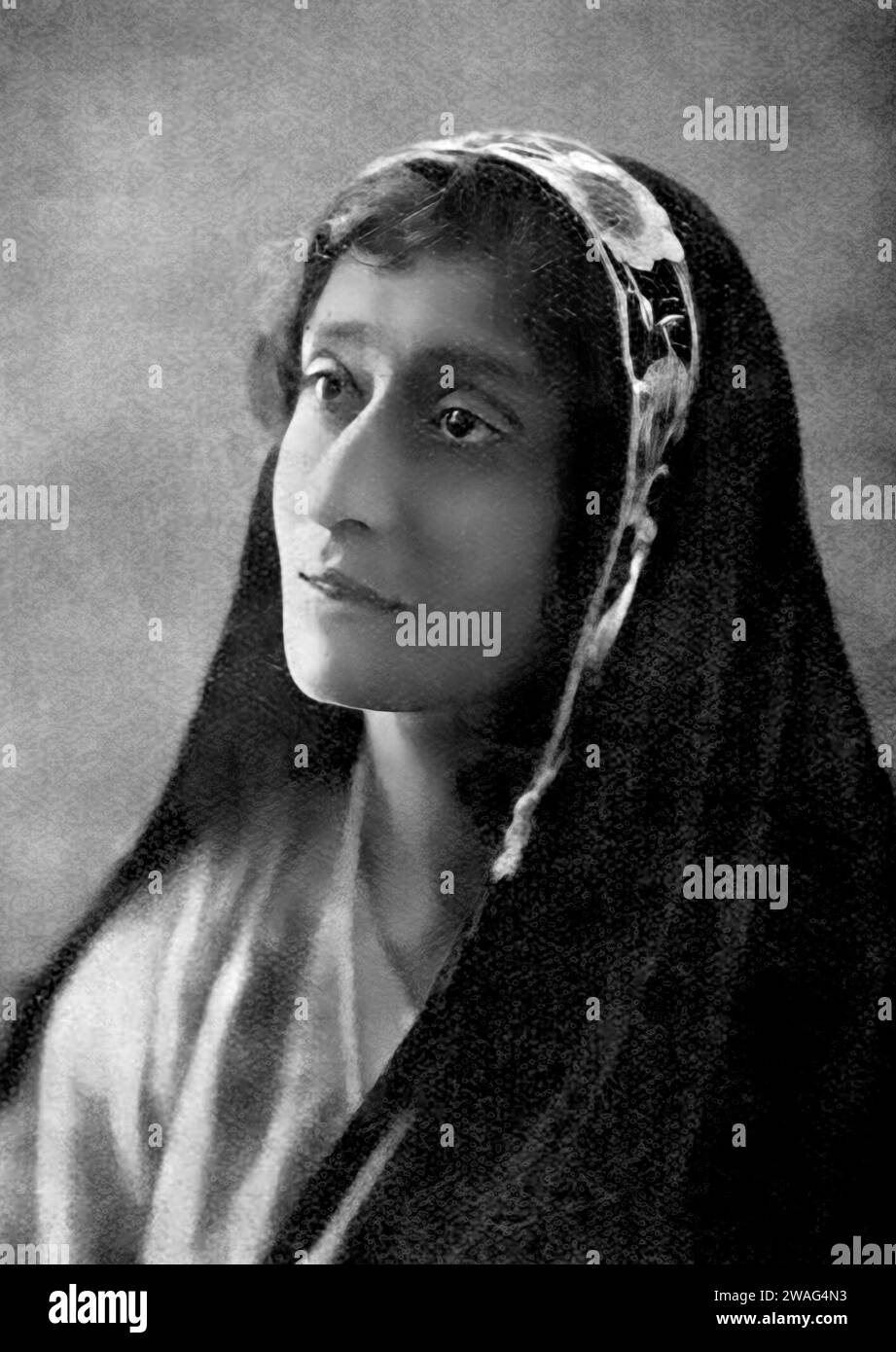Amrit Kaur. Ritratto del politico e attivista indiano, Rajkumari Dame Bibiji Amrit Kaur (nata Ahluwalia:1887-1964), c. 1933 Foto Stock