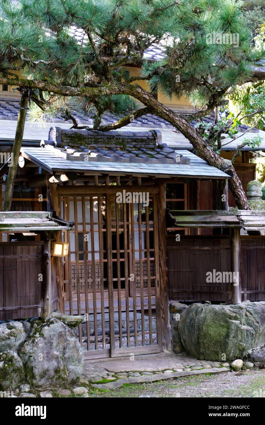 Ingresso ad un Ryokan giapponese Foto Stock