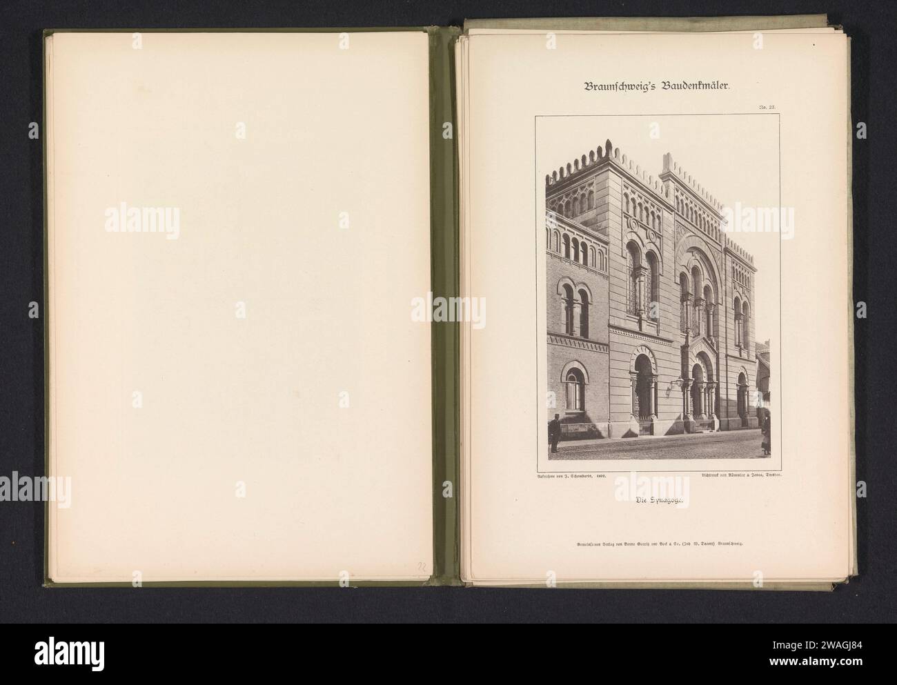 Esterno della sinagoga Neue a Braunschweig, J. Schombardt, 1892 stampa fotomeccanica Braunschweigdresdenpublisher: Facciata collotipo di carta Braunschweig (di casa o edificio). La Sinagoga (come edificio e luogo di culto  religione ebraica) nuova sinagoga Foto Stock