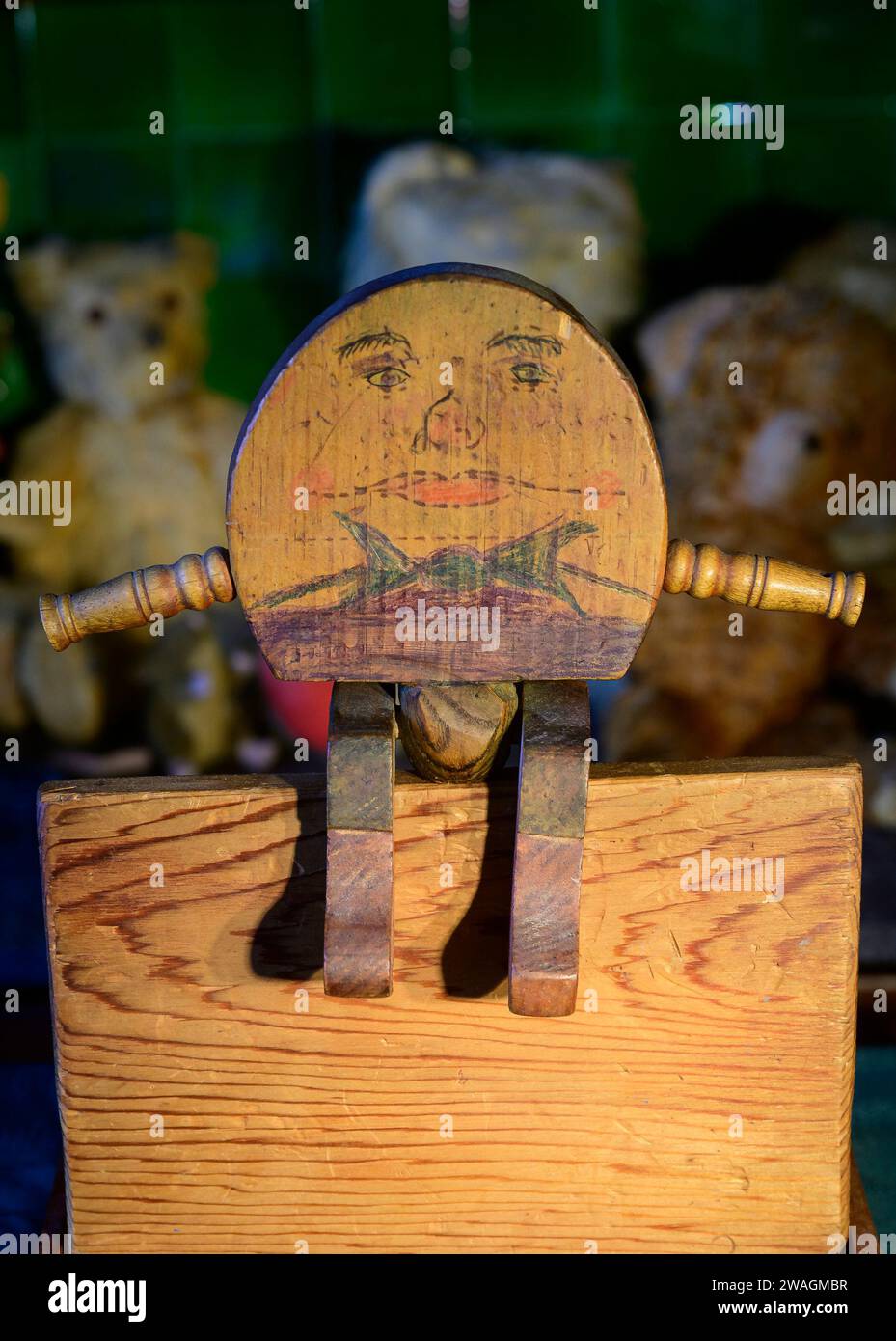 Giocattolo vintage unico nel suo genere Humpty Dumpty in legno Foto Stock