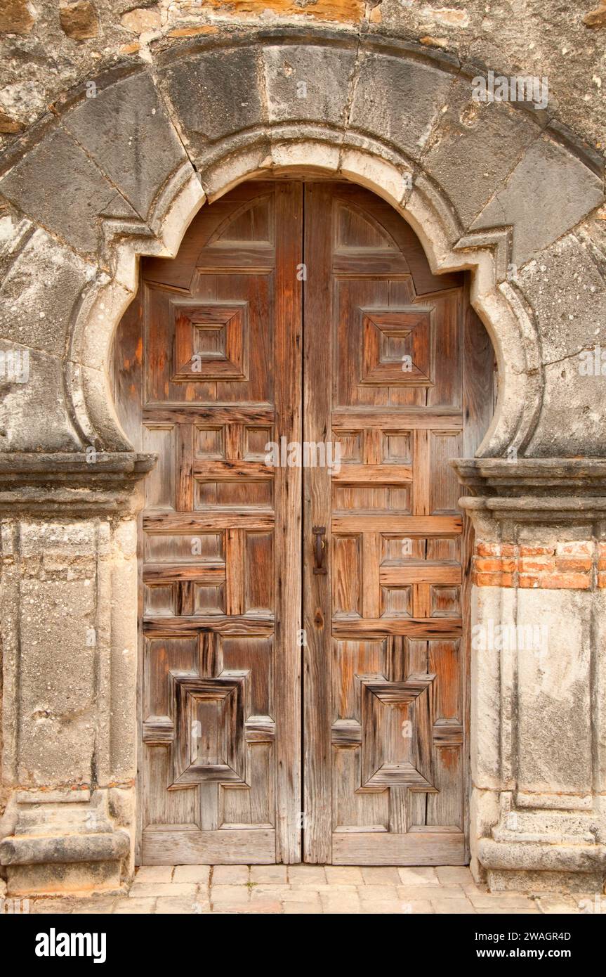 Porta della chiesa della missione Espada, San Antonio Missions National Historic Park, Texas Foto Stock