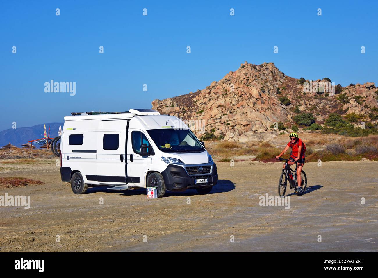 Motorhome e mountain bike, Grecia, Cicladi, Naxos Foto Stock