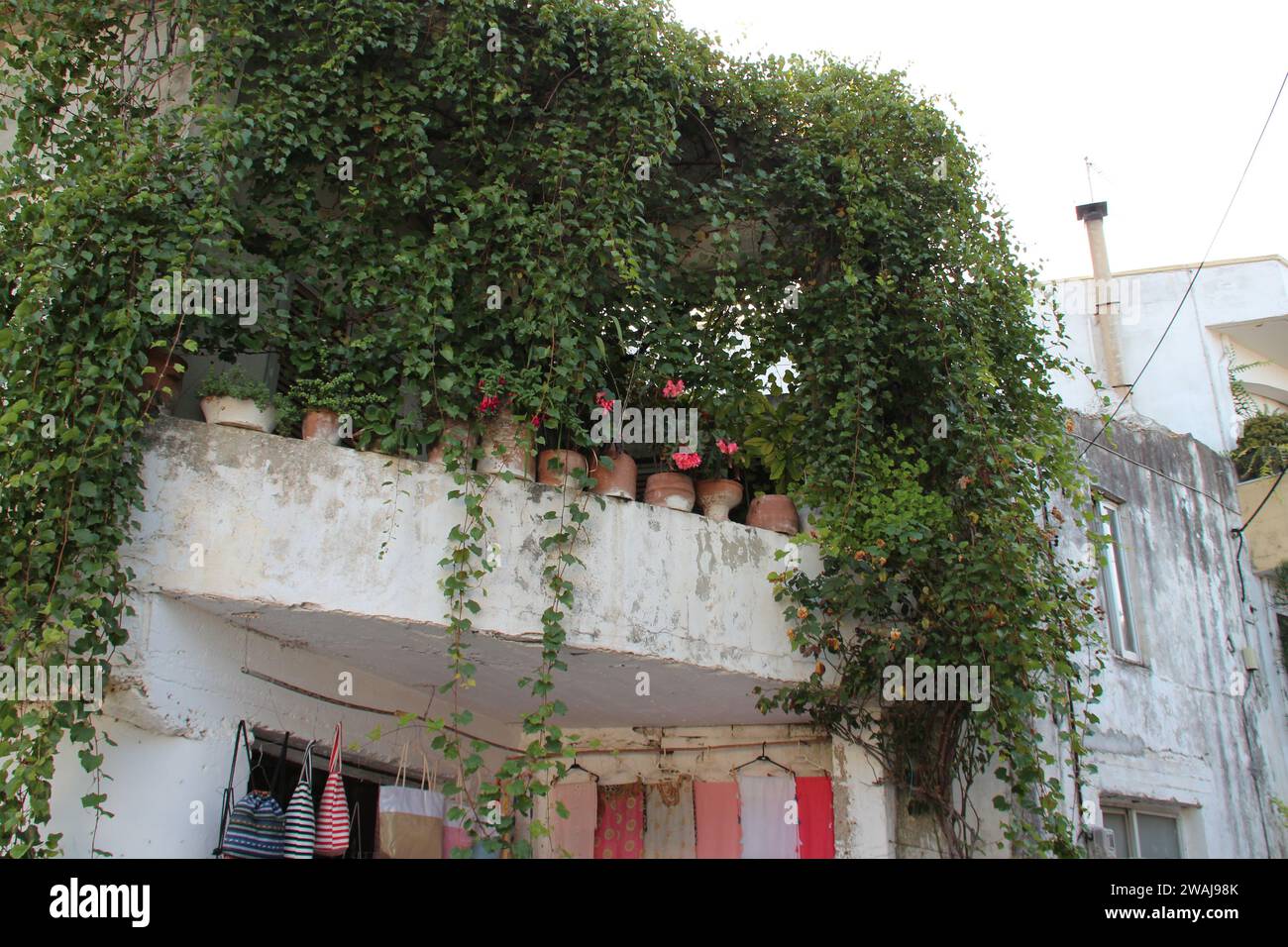 vecchia casa in un villaggio (margariti) a creta in grecia Foto Stock