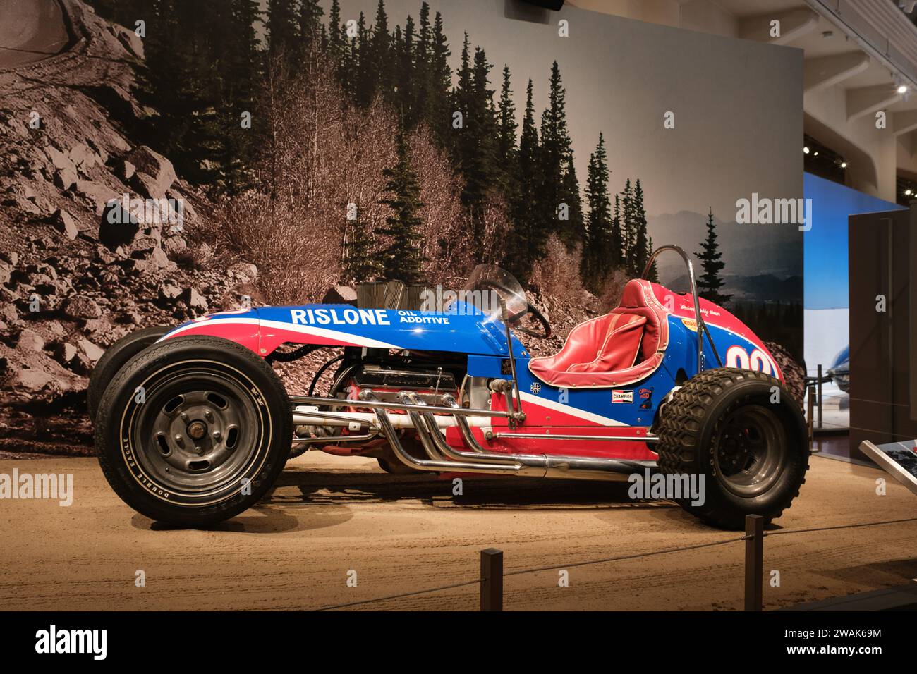 1958 auto da corsa Moore/Unser, in cui Bobby Unser ha vinto il Pike's Peak Hillclimb nove volte, in mostra all'Henry Ford Museum Foto Stock