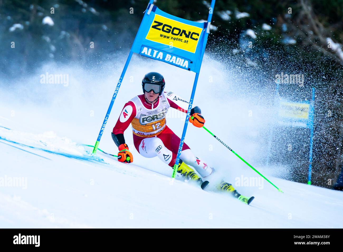 Alta Badia, Italia 17 dicembre 2023. HAASER Raphael (AUT) gareggia nella Coppa del mondo di sci alpino Audi Fis 2023-24 Slalom gigante maschile sulla Gran Risa Foto Stock
