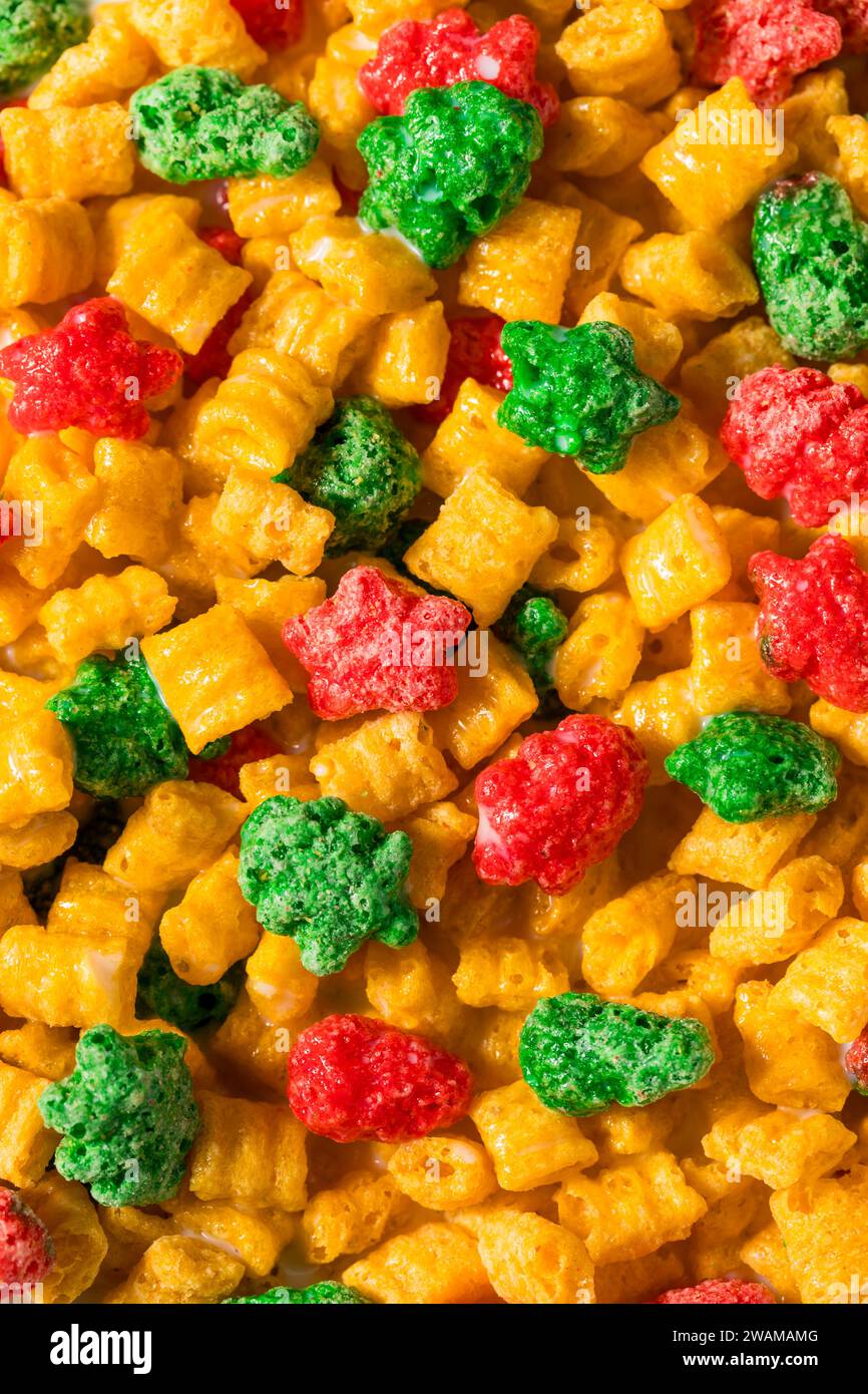 Succulenti cereali Sweet Christmas Breakfast con latte intero Foto Stock