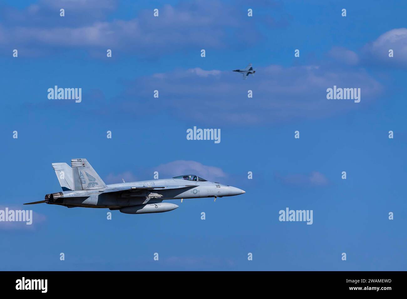 Concord, NC, USA. 24 maggio 2015. Un F/A-18E dello Strike Fighter Squadron VFA-143 della NAS Oceana si prepara per un volo di addestramento prima di un dispiegamento. (Immagine di credito: © Walter G Arce Sr Grindstone medi/ASP) SOLO USO EDITORIALE! Non per USO commerciale! Foto Stock