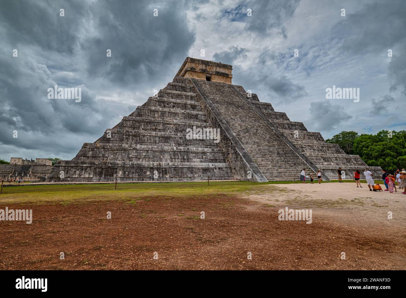 Chichen Itza fu costruita nel 400 d.C. come insediamento e centro urbano della civiltà Maya. E' stato creato in quel particolare sito grazie al pro Foto Stock