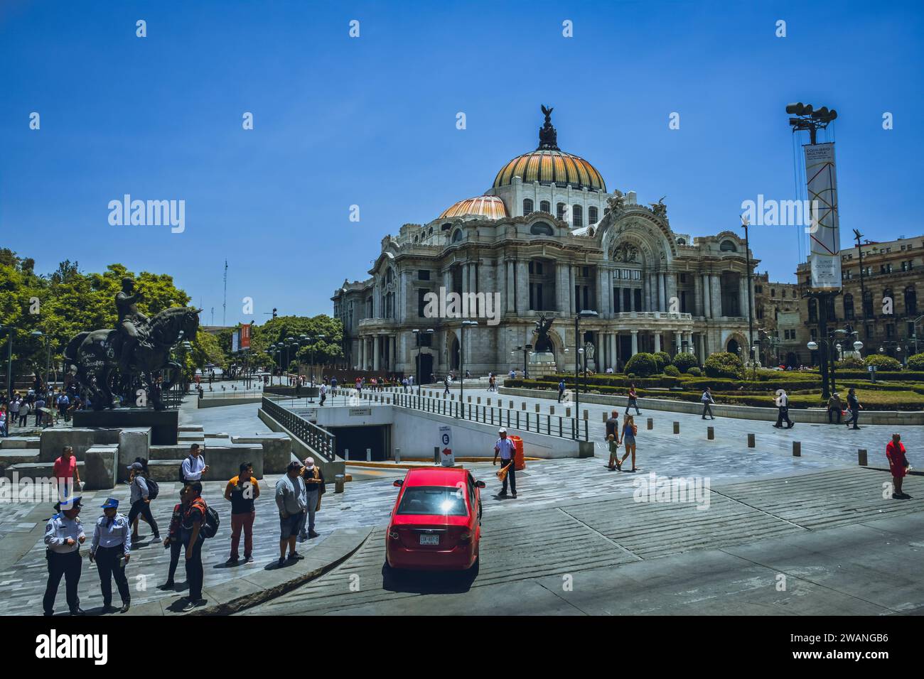 Il Palacio de Bellas Artes (Palazzo delle Belle Arti) è un importante centro culturale di città del Messico. Ospita eventi di arti dello spettacolo, eventi di letteratura e Foto Stock