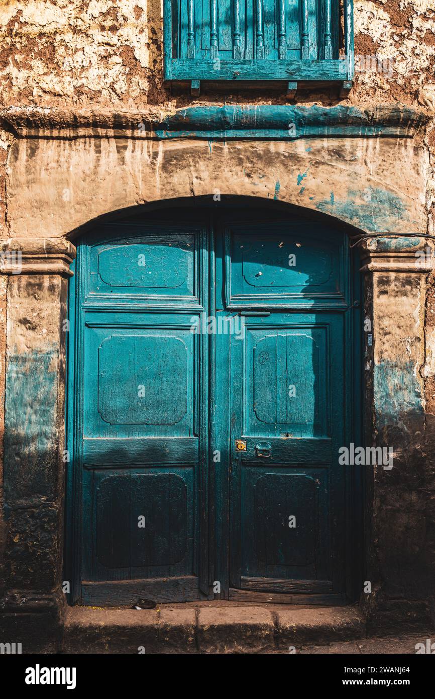 Cusco, Perù, centro storico della città, scenario della facciata della casa, 2023 Foto Stock