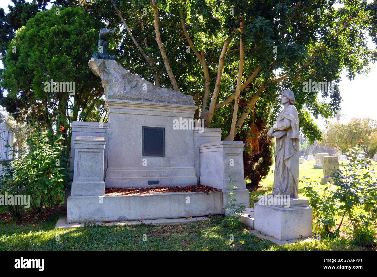 Los Angeles, California: Il Los Angeles Times Bombing Memorial del 1° ottobre 1910 situato all'Hollywood Forever Cemetery al 6000 di Santa Monica Blvd Foto Stock