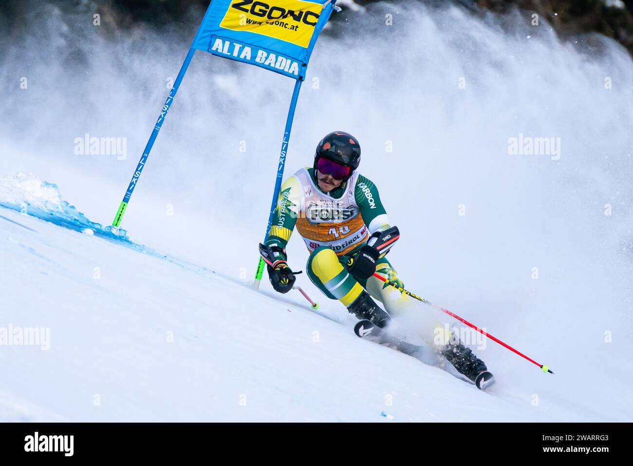 Alta Badia, Italia 17 dicembre 2023. MUHLEN-SCHULTE Louis (AUS) gareggia nella Coppa del mondo di sci alpino Audi Fis 2023-24 Slalom gigante maschile sulla Gran Bretagna Foto Stock