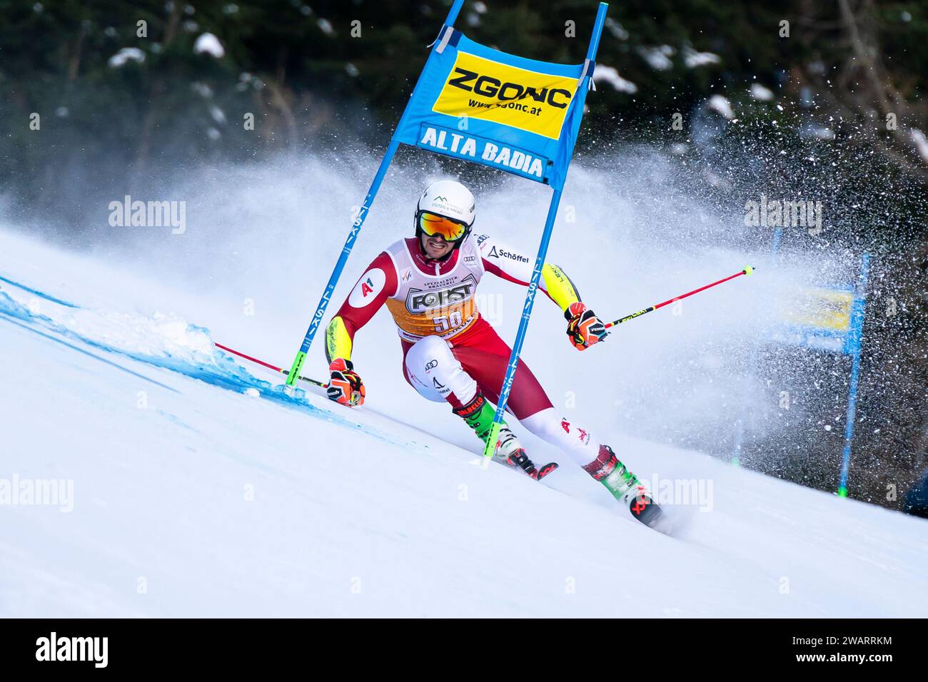 Alta Badia, Italia 17 dicembre 2023. STURM Joshua (AUT) gareggia nella Coppa del mondo di sci alpino Audi Fis 2023-24 Slalom gigante maschile sulla Gran Risa C. Foto Stock