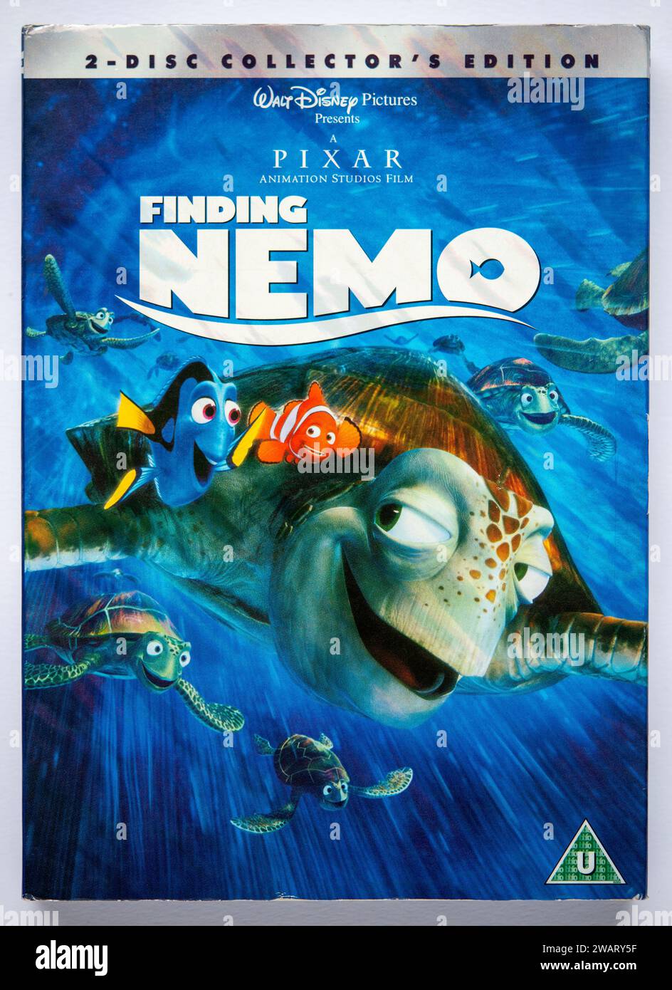 Copertina di una copia DVD di Finding Nemo, una commedia d'avventura animata, originariamente pubblicata nei cinema nel 2003 Foto Stock