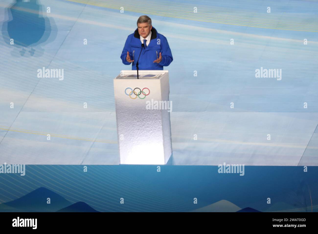 4 FEBBRAIO 2022 - Pechino, Cina: Il presidente del CIO Thomas Bach esorta i leader mondiali a dare una possibilità alla pace in mezzo alla tradizionale tregua olimpica durante l'Openi Foto Stock