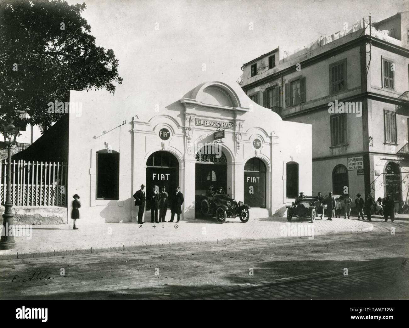 Garage FIAT a Tunisi, Tunisia 1916 Foto Stock