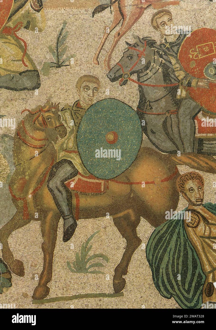 Antichi mosaici: I cavalieri scortano il carro trainato dallo zebu, Villa romana del Casale, Piazza Armerina, Sicilia, Italia anni '1960 Foto Stock