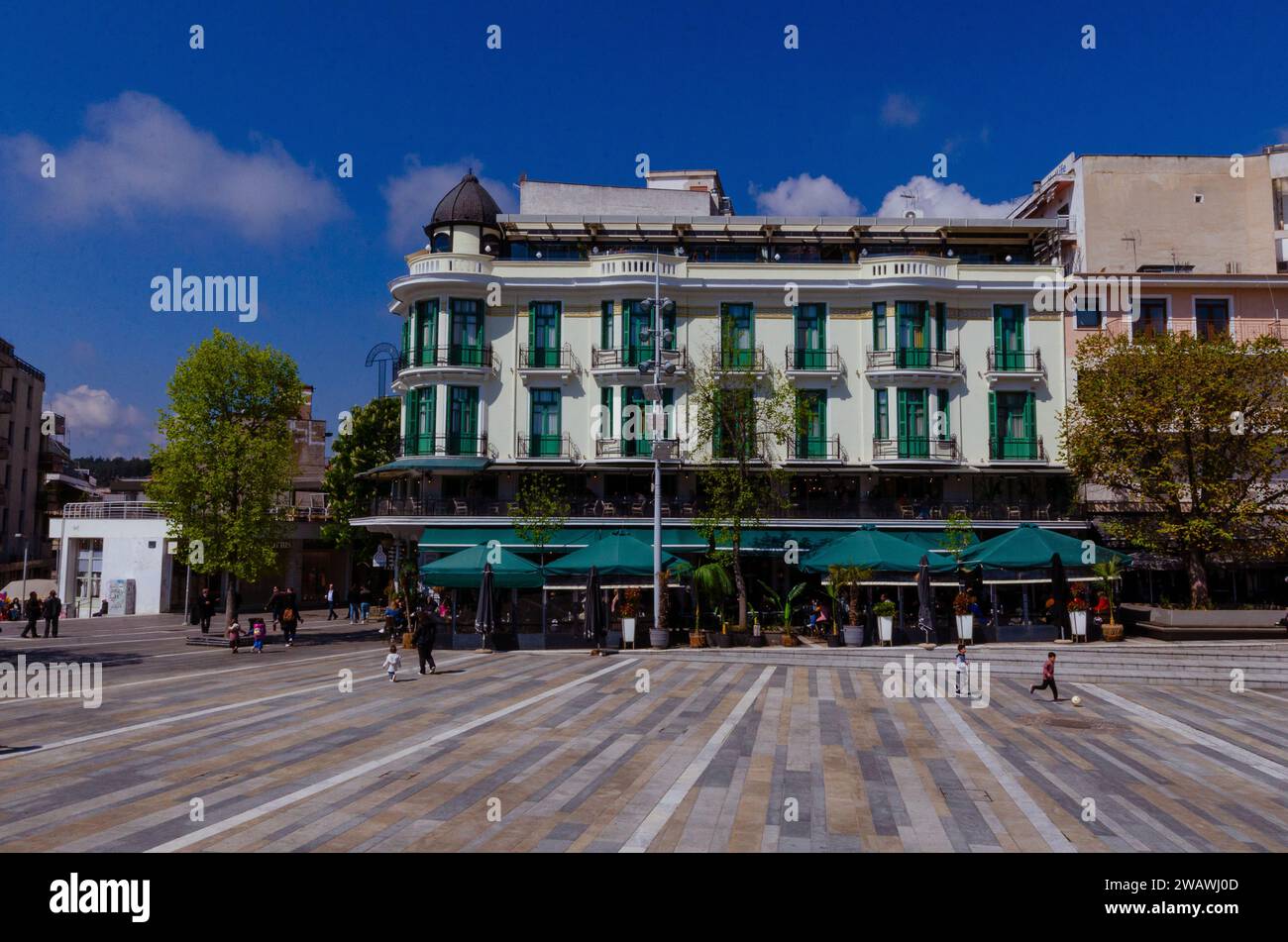 Vista generale di Piazza Nikis nel centro di Kozani nel nord della Grecia - foto: Geopix Foto Stock