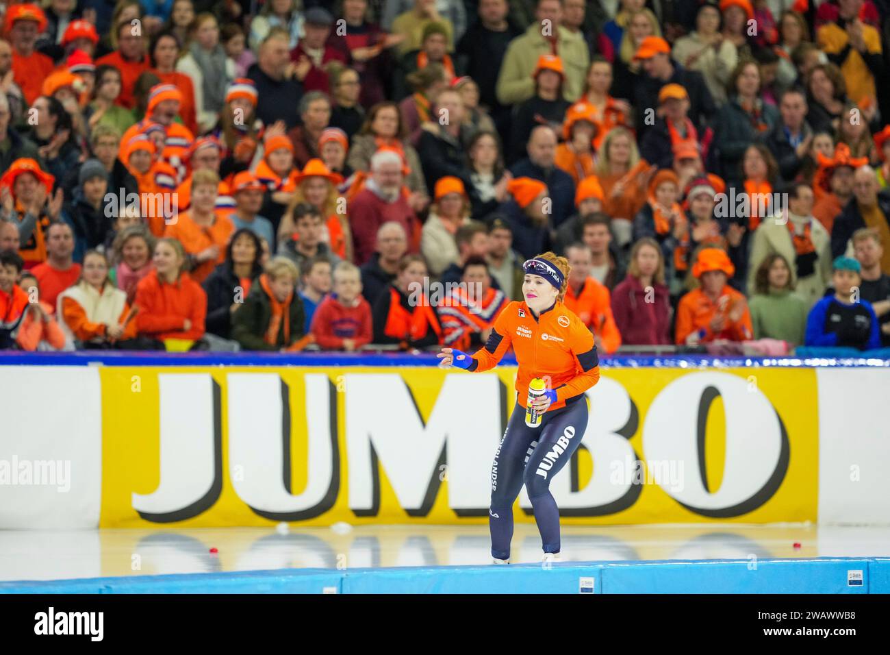 Heerenveen, Paesi Bassi. 6 gennaio 2024. HEERENVEEN, PAESI BASSI - 6 GENNAIO: Antoinette Rijpma-De Jong gareggia sui 1500 m delle donne durante i campionati europei di pattinaggio di velocità ISU a Thialf il 6 gennaio 2024 a Heerenveen, Paesi Bassi. (Foto di Douwe Bijlsma/Orange Pictures) credito: dpa/Alamy Live News Foto Stock