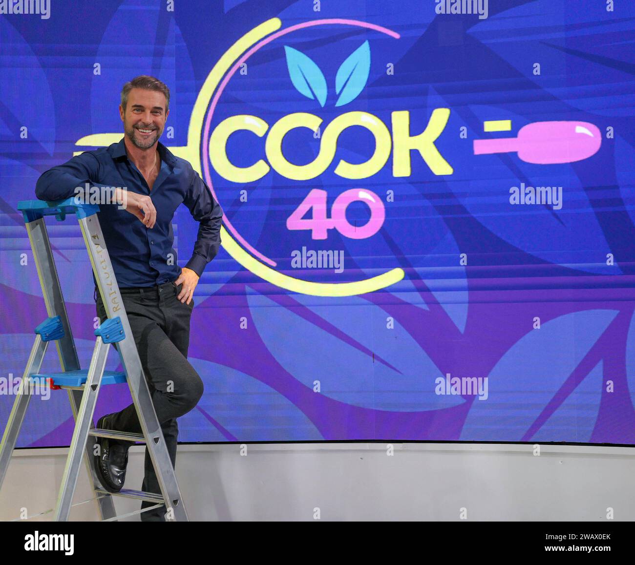 RAI sede di Napoli, 18/12/2023 programma televisivo di cucina COOK 40 - condotta da Flavio Montrucchio. Napoli studi rai napoli italia Copyright: XFABIOxSASSOxFABIOxSASSOx IMG 2243 Foto Stock