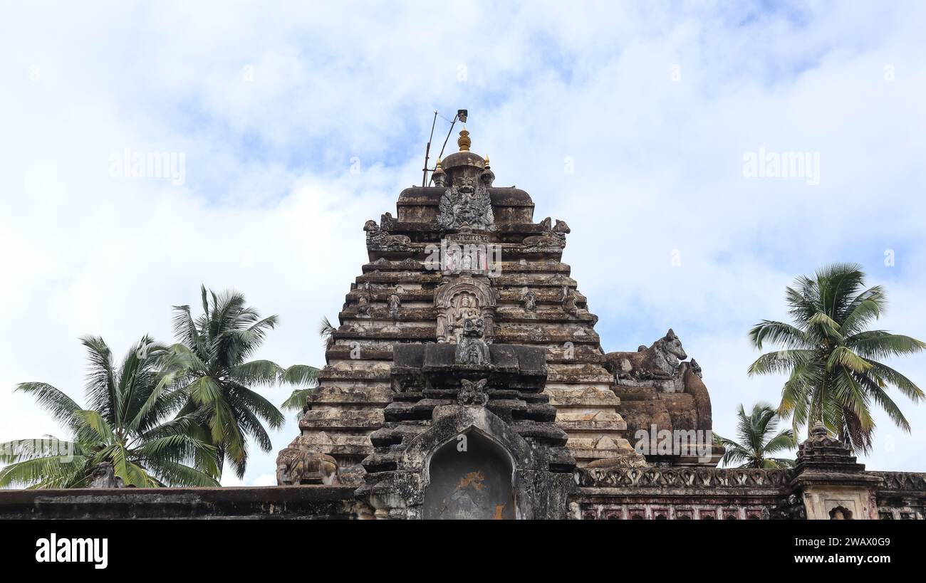 L'antico tempio di Shri Madhukeshwara, architettura del XV secolo, Banavasi, Karnataka, India. Foto Stock