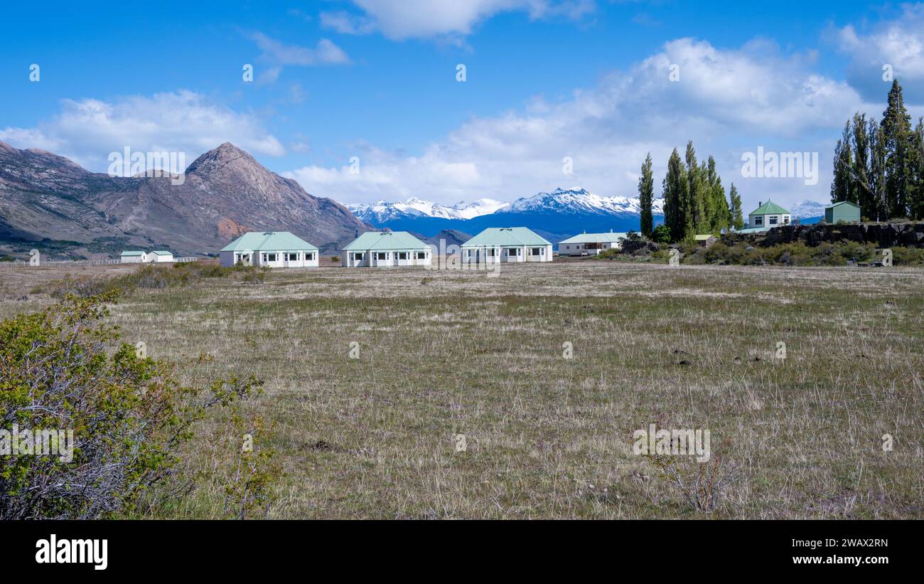 Alloggi Bungalows a Estancia Cristina, Lago Argentino, Parque Nacional Los Glaciares, Patagonia, Argentina Foto Stock
