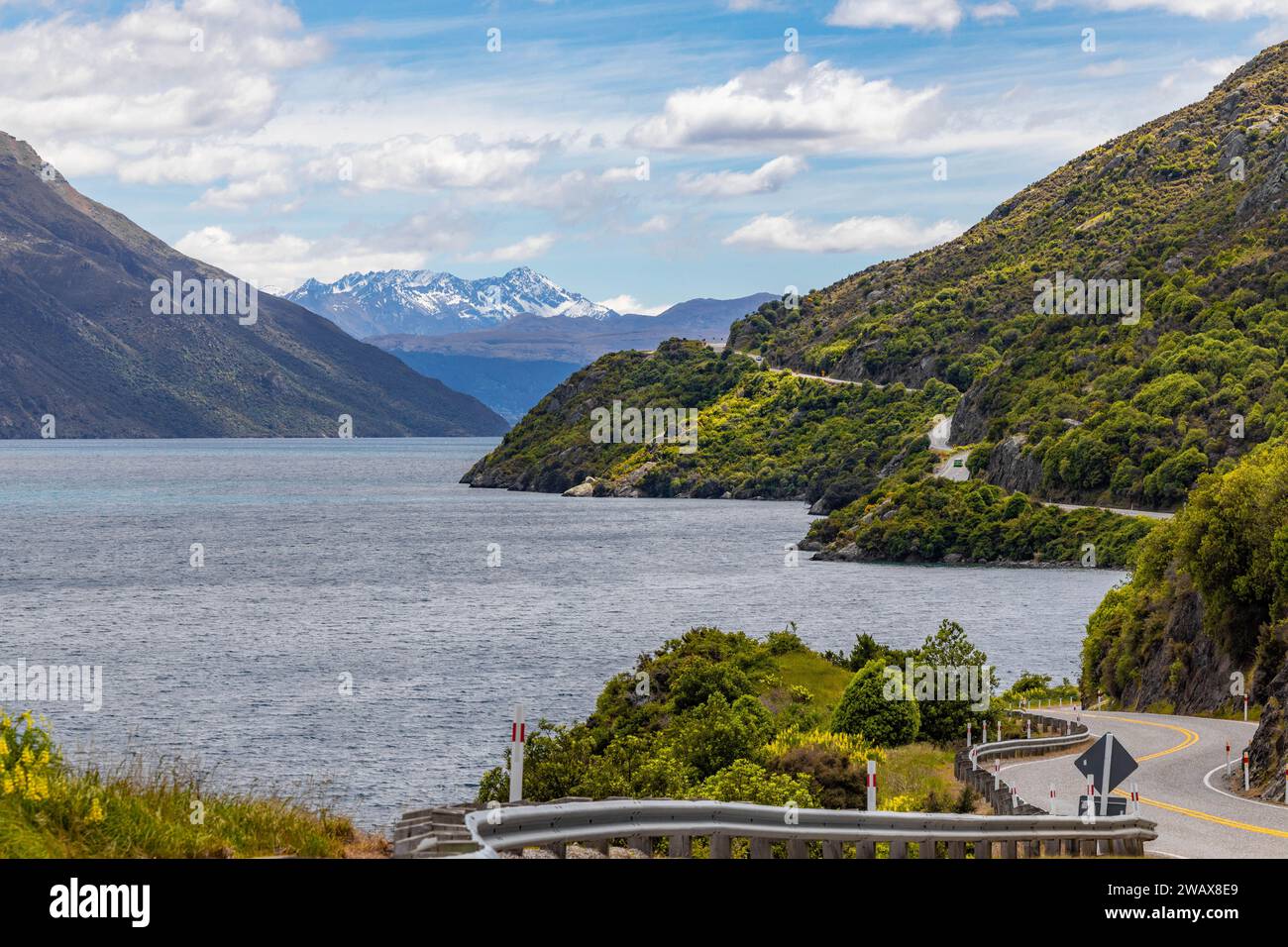 Una vista panoramica di una strada lungo la Devils Staircase a Queenstown, nuova Zelanda Foto Stock