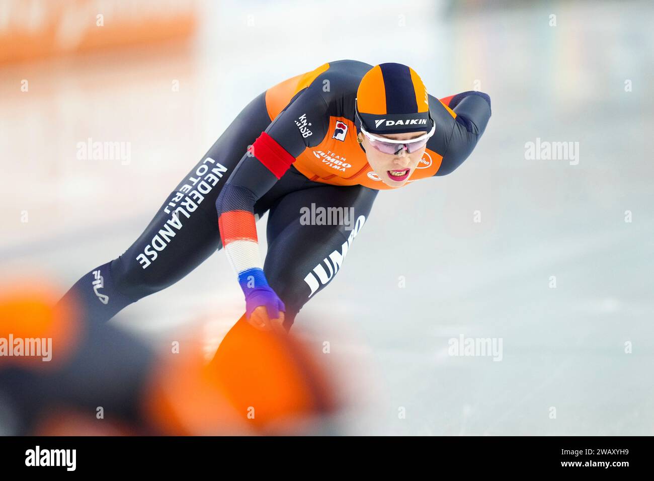 Heerenveen, Paesi Bassi. 7 gennaio 2024. HEERENVEEN, PAESI BASSI - 7 GENNAIO: Antoinette Rijpma-De Jong gareggia sui 1000 m delle donne durante i campionati europei di pattinaggio di velocità ISU a Thialf il 7 gennaio 2024 a Heerenveen, Paesi Bassi. (Foto di Douwe Bijlsma/Orange Pictures) credito: dpa/Alamy Live News Foto Stock