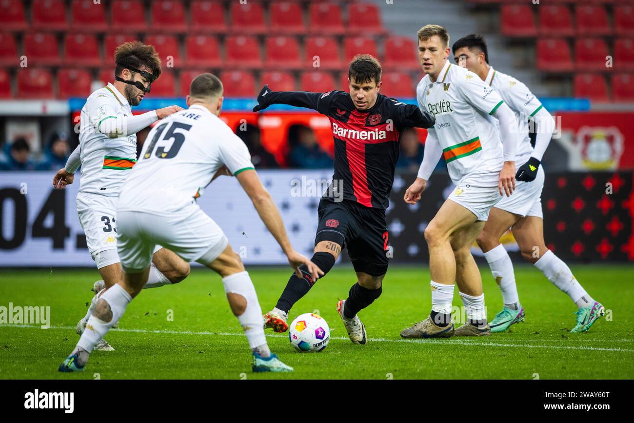 Leverkusen, Germania. 7 gennaio 2024. Adam Hlozek (Leverkusen) Bayer Leverkusen - FC Venedig 07.01.2024 Copyright (nur für journalistische Zwecke) by Foto Stock