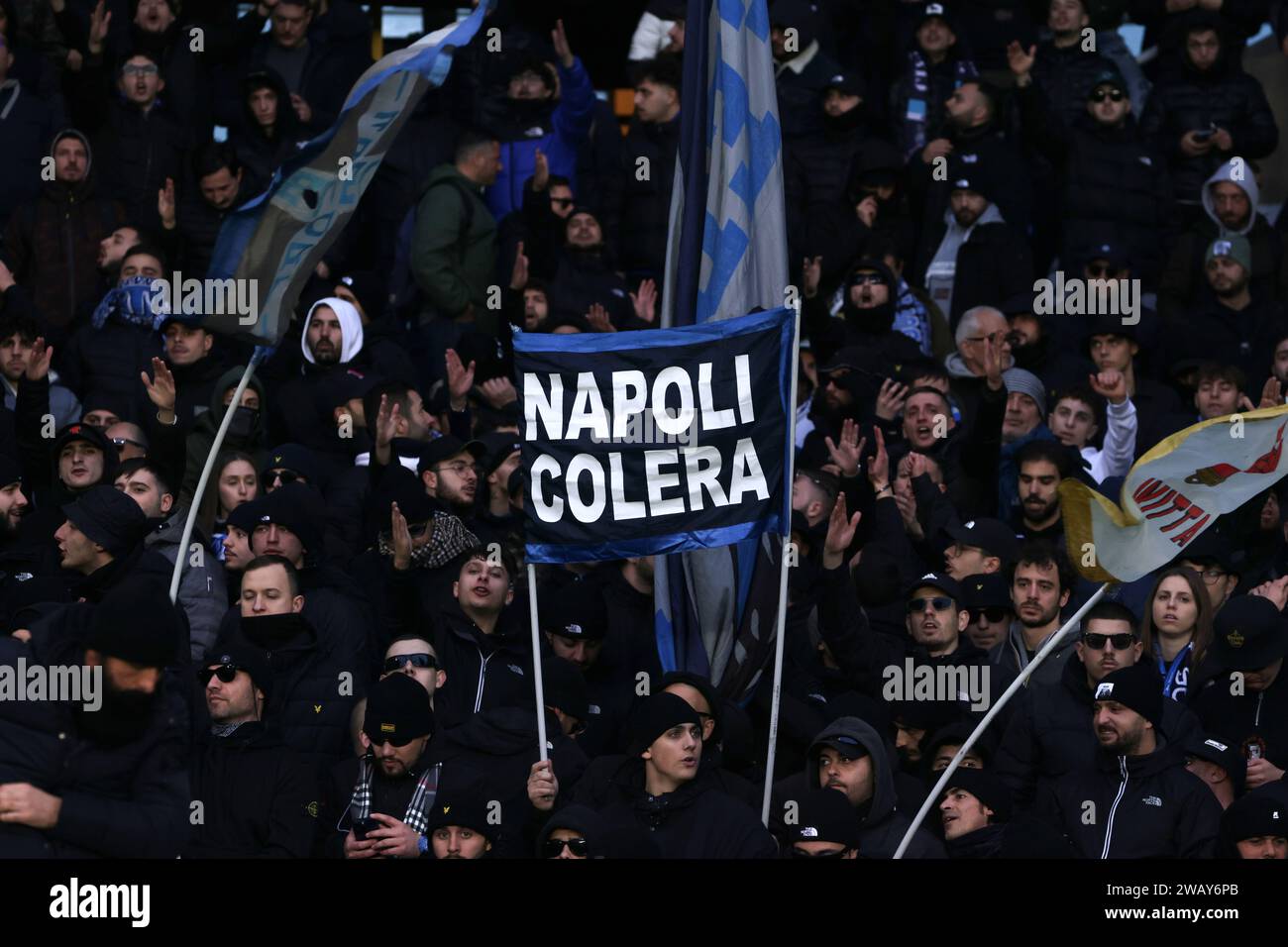Torino, Italia. 7 gennaio 2024. Tifosi del Napoli SSC durante la partita di serie A allo Stadio grande Torino, Torino. Il credito fotografico dovrebbe leggere: Jonathan Moscrop/Sportimage Credit: Sportimage Ltd/Alamy Live News Foto Stock