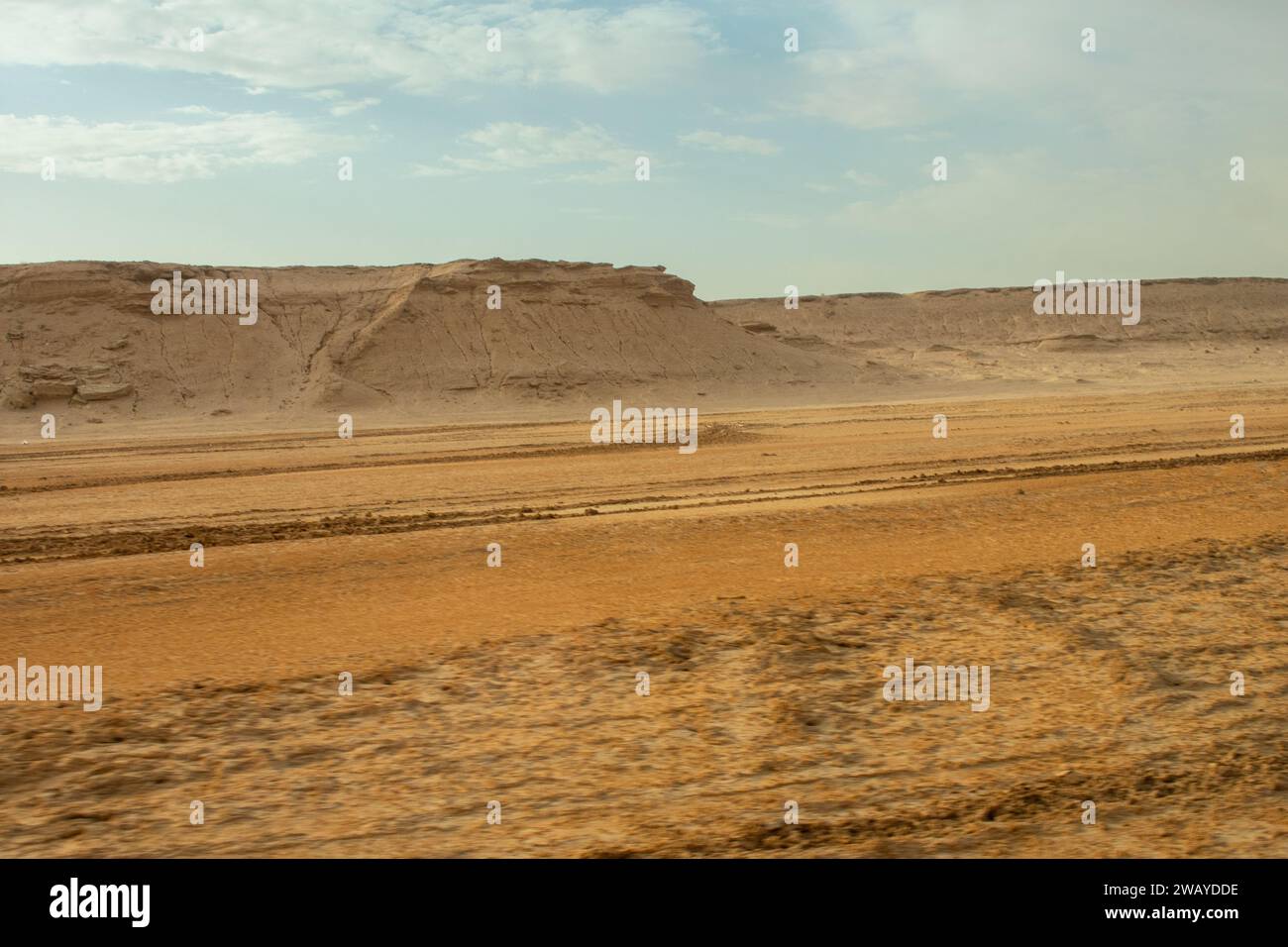 Deserto del Sahara in Tunisia, Nord Africa. Splendido paesaggio di sabbia e dune. Foto Stock