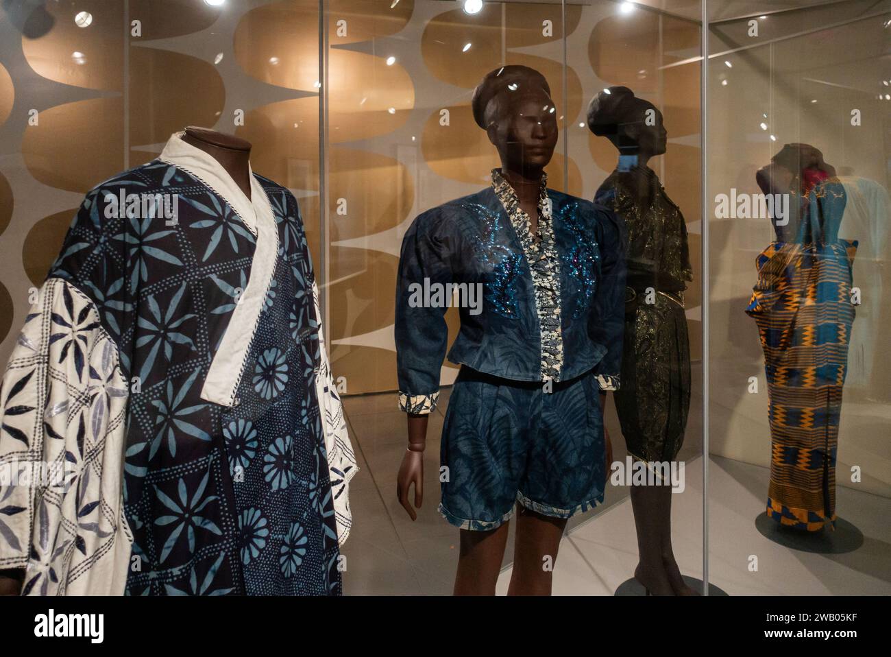 Mostra Africa Fashion al Brooklyn Museum di Brooklyn New York Foto Stock