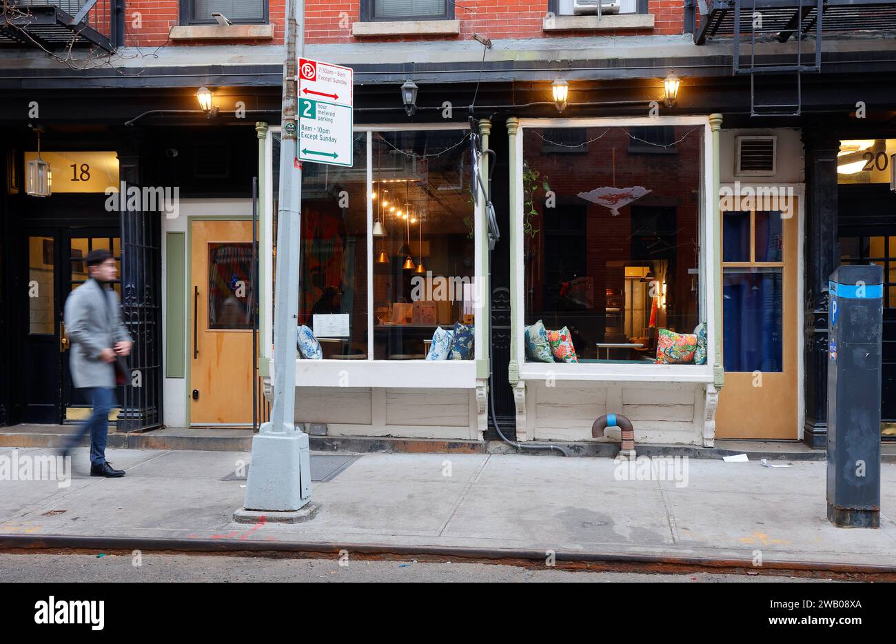 Figura 8, 18 Cornelia St, New York, New York, NYC foto del punto vendita di un ristorante americano sudamericano/cinese americano nel Manhattan Greenwich Village. 紐約 Foto Stock