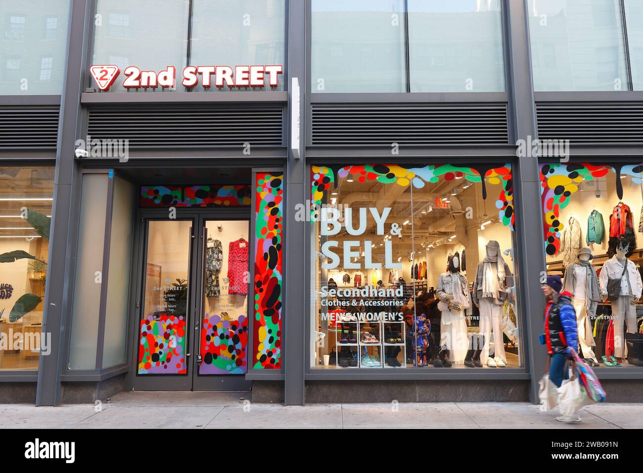 2nd STREET, 110 University PL, New York, New York, NYC foto di una catena di negozi di abbigliamento usato in Union Square di Manhattan. Foto Stock