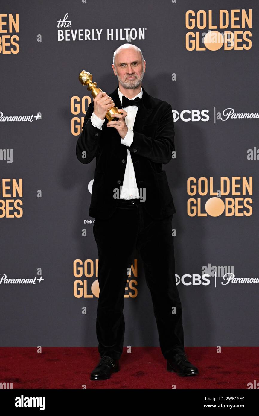 Beverly Hills, Stati Uniti. 7 gennaio 2024. Jesse Armstrong accetta il premio come miglior serie televisiva - dramma per "Succession" al 81° Golden Globe Awards tenutosi al Beverly Hilton Hotel il 7 gennaio 2024 a Beverly Hills, California. Crediti: PMC/Alamy Live News Foto Stock