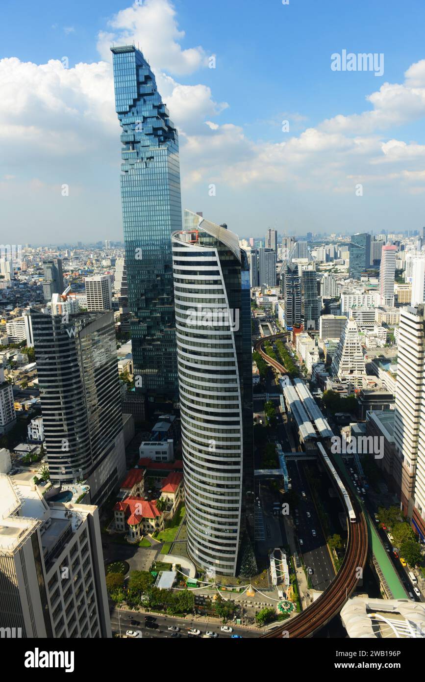 L'ultra moderno grattacielo MahaNakhon a Bangkok, in Thailandia. Foto Stock