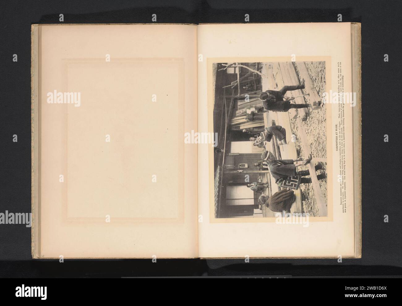 Falegnami al lavoro, anonimo, c. 1895 - in o prima di c. 1900 stampa fotomeccanica JapaneseTOKYO carpentiere collotipo (+ uomini (operai)) Giappone Foto Stock