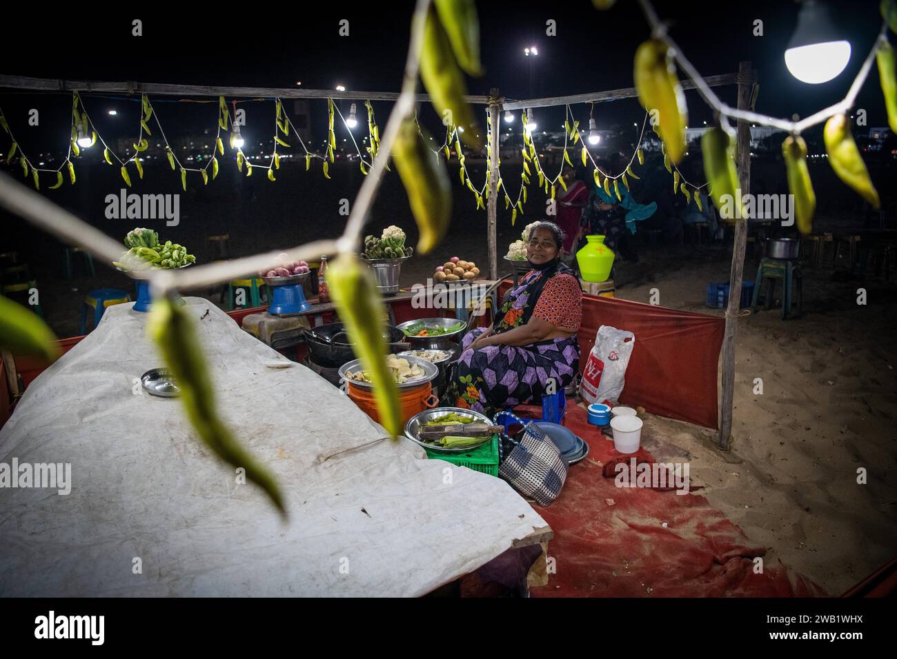Greengrocer, Marina Beach, Chennai, Tamil Nadu, India Foto Stock