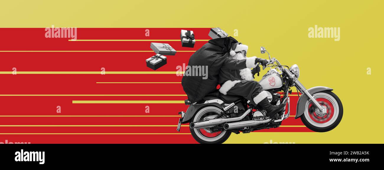 Babbo Natale non convenzionale in sella a una bici veloce e con regali, striscione con spazio per la copia Foto Stock Babbo Natale non convenzionale in sella a una bici veloce e con regali, striscione con spazio per la copia Foto Stock