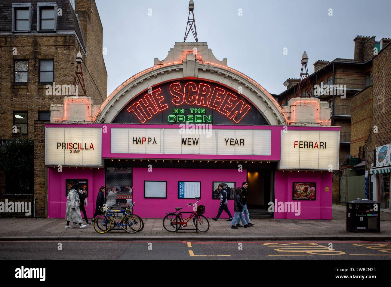 The Everyman Screen on the Green Islington London - inaugurato nel 1913 è uno dei più antichi cinema in circolazione nel Regno Unito. Foto Stock