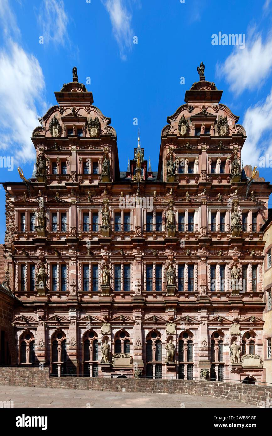 Castello di Heidelberg, cortile con l'edificio Friedrich, Heidelberg, Baden Wurttemberg, Germania Foto Stock