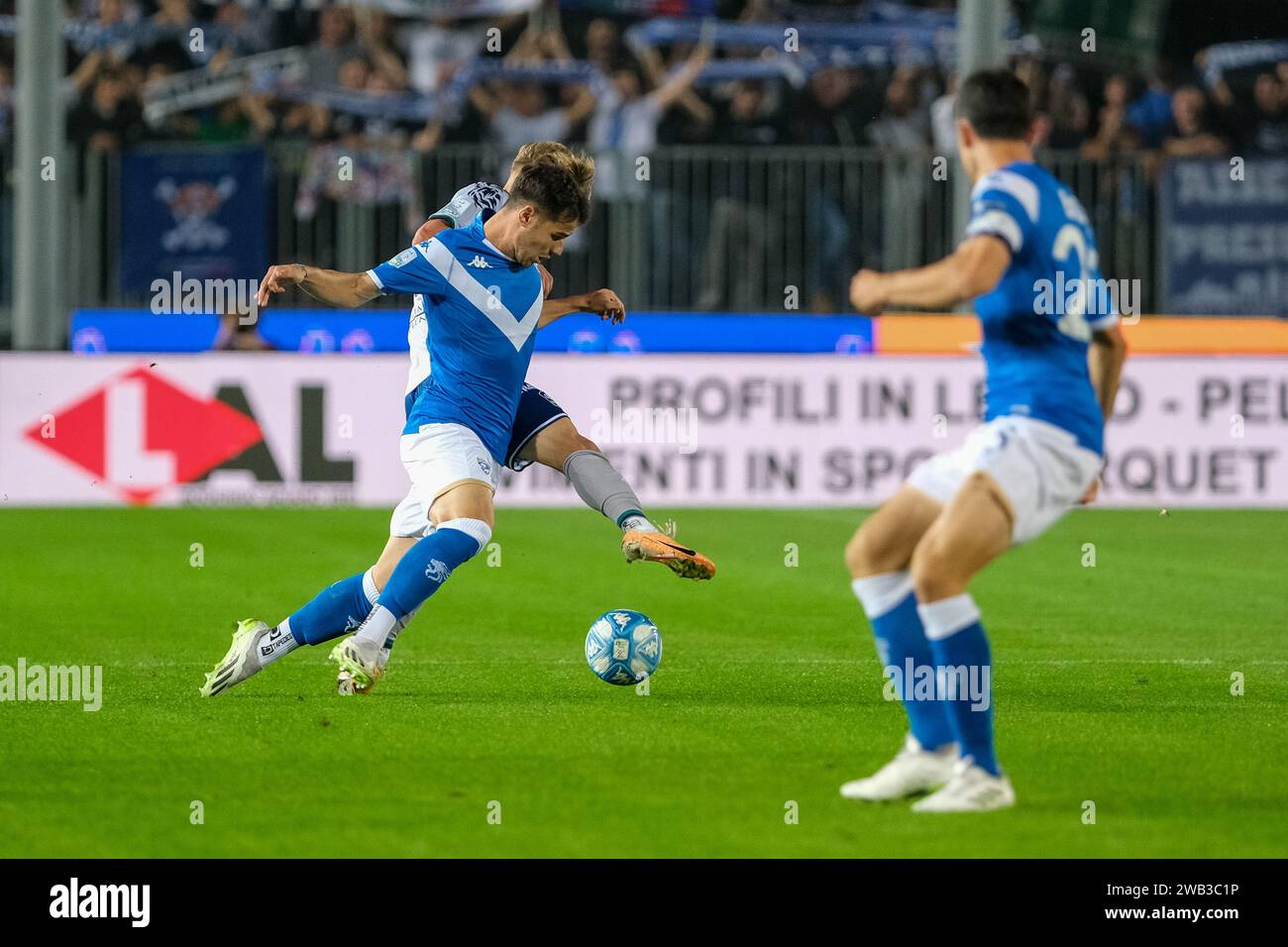 Andrea Papetti durante la partita del campionato italiano di serie B tra Brescia calcio e Feralpisal˜ allo Stadio Mario Rigamonti il 6 ottobre 2 Foto Stock